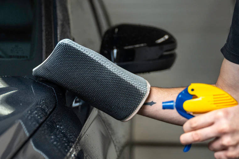 Autofiber [Holey Clay Mitt] Perforated Decon Mitt (8.5&quot;x6&quot;) 1 pack