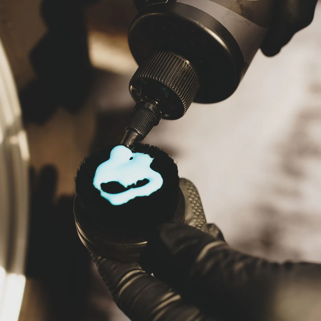 CARSCOPE TYRE DRESSING BRUSH Passion Detailing